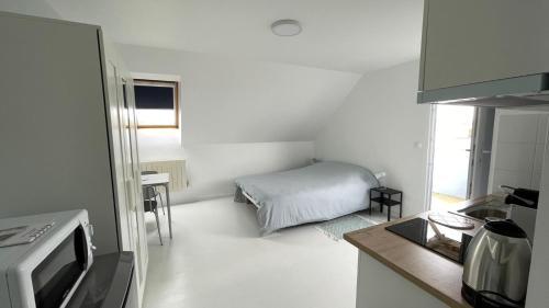 Studio indépendant clair et calme