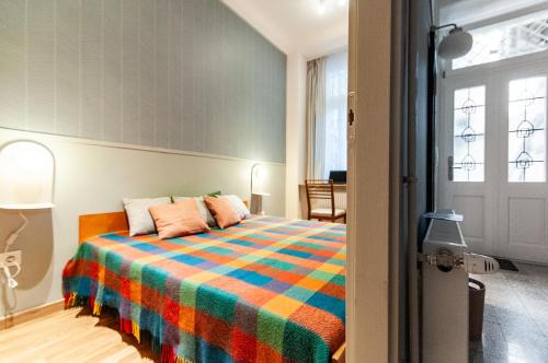 Spacious family suite along river side, in the heart of Buda 1011 Budapest, 4 Markovits Iván utca kép - 3