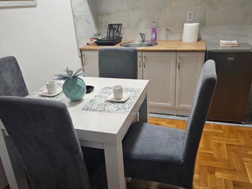 Fotografie z fotogalerie ubytování Apartman Odmor012-2 v destinaci Požarevac