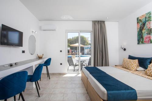 Postel nebo postele na pokoji v ubytování Lisabeth Apartments