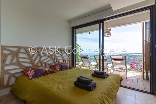 Katil atau katil-katil dalam bilik di Baya, exceptional sea views