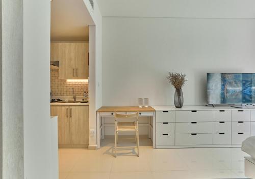 First Class Apartments in Seven Palm with direct Access to the West Palm Beach and Nakheel Mall photo 3