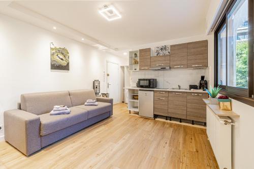 Photo de la galerie de l'établissement 4 BARON - Spacieux studio rénové quartier des Anglais, à Cannes