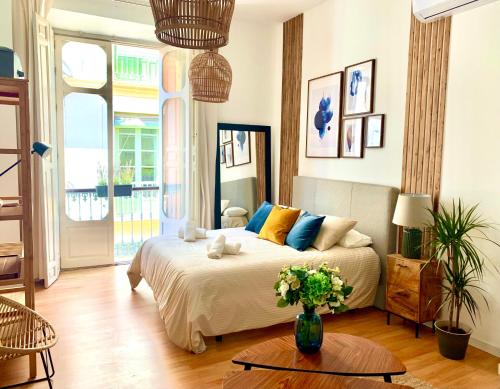 CALDERON III Deluxe Central Sinesedesignhomes