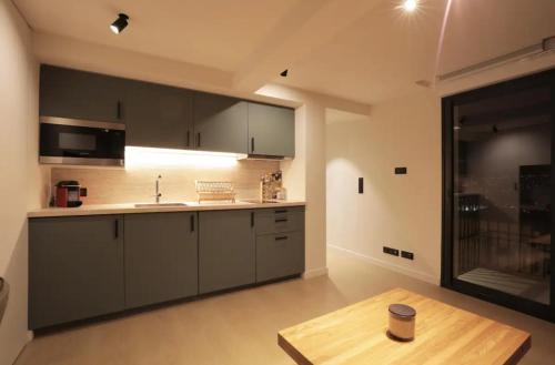 Fully equiped newly refurbished studio with an incredible view in Nice