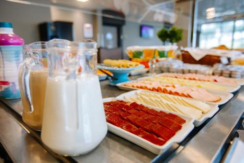 Jídlo v hotelu nebo okolí