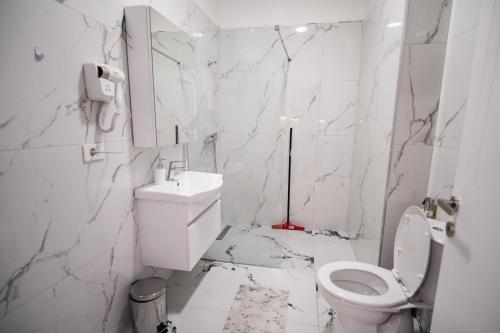 Galería fotográfica de FUYA Apartments en Shëngjin