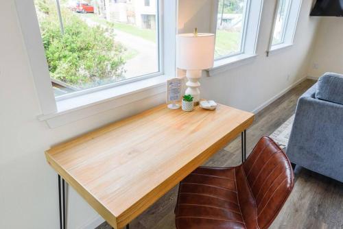 Posezení v ubytování #StayinMyDistrict Oceanview Studio Loft