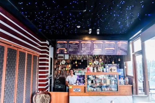 Лаундж или бар в Level 007 Hotels and Resorts Inc