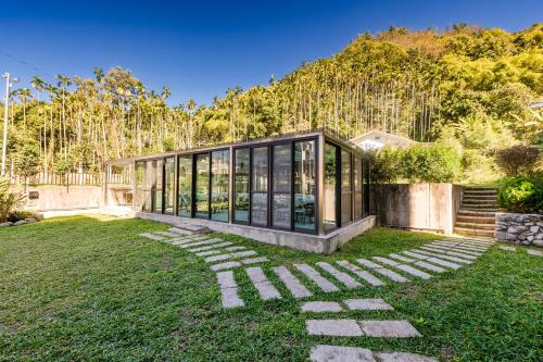 Un jardín fuera de Hills Velleys