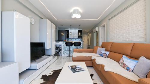 CORNELIA sea view apartment