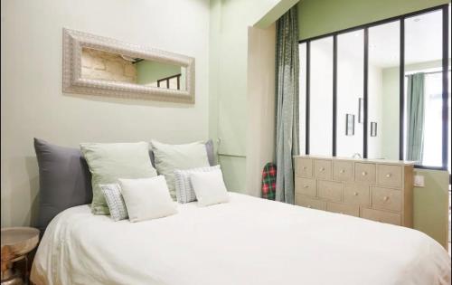 VERY CHARMING AND COSY FLAT, center of Paris