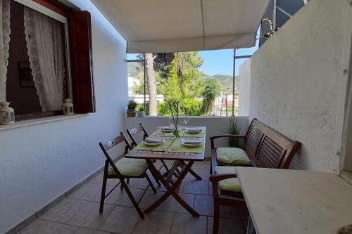 Balkón nebo terasa v ubytování Chora Apartment