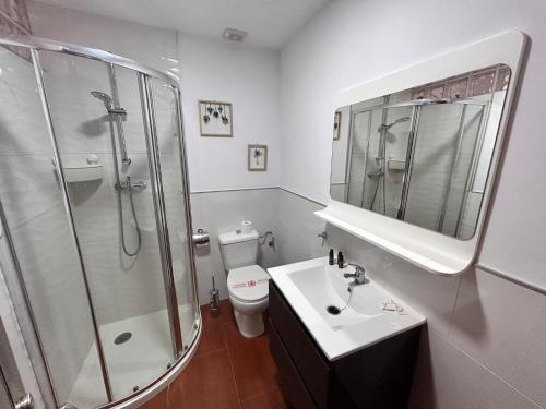 Ванная комната в Apartamentos Empul " Tunidos House "