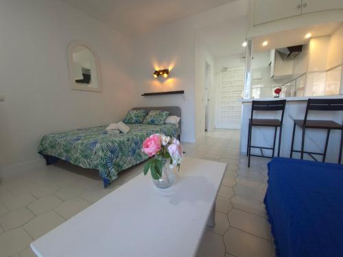 "VIVE BENAL BEACH" estudio 805 con parque acuático