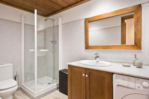 Koupelna v ubytování Luderna - Apartamento Val de Ruda B2 Pradets