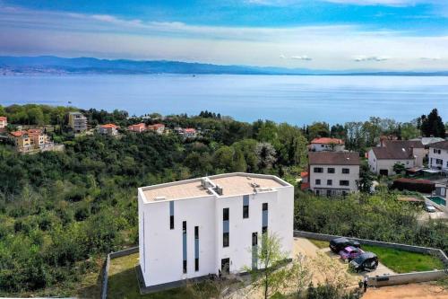 Opatija Ika Meerblick & Garten Apartment