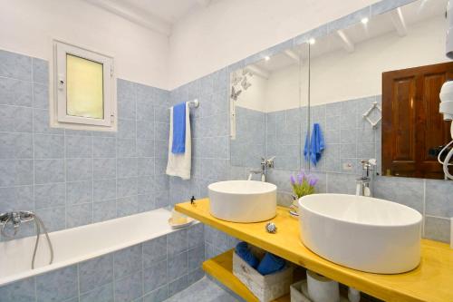Kylpyhuone majoituspaikassa Pavlos Sofia Villa Chalikounas