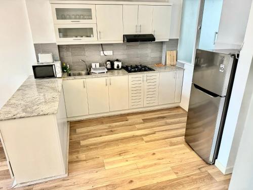 Dapur atau dapur kecil di Lake View Residencies