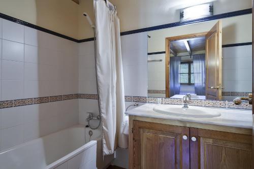 Ett badrum på Luderna - Apartamento Orri A1