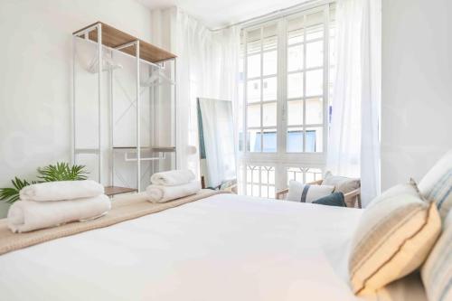 Chic cosy apartment near the center by REMS