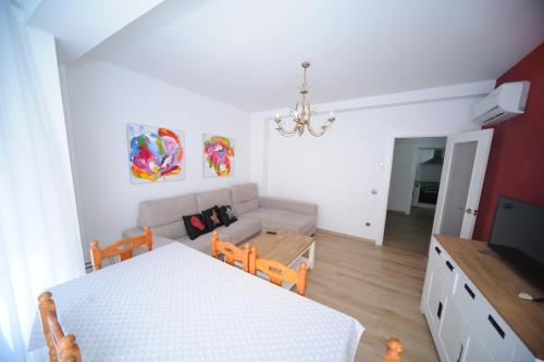 Postel nebo postele na pokoji v ubytování Zona Centro II Orangecosta