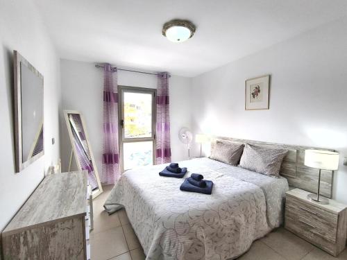 ALCAVISTA - garage, AC, 350m to ocean, tv channels, sunsets and La Gomera view from balcony