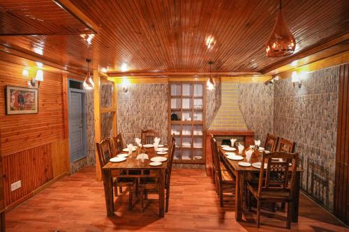 Gallery image of Hotel Little Silver in Pahalgām