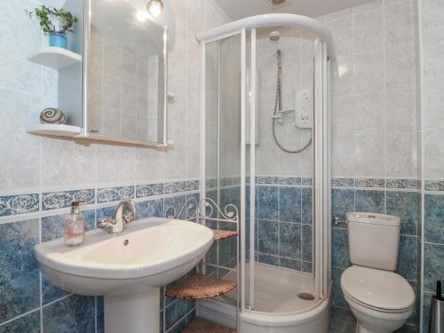 Et badeværelse på Sweden Bridge Cottage