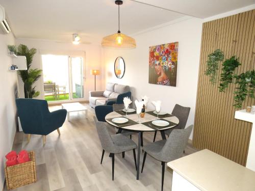 VILLAMARTIN PALMS stylish apartment close to golf and ocean with garden views