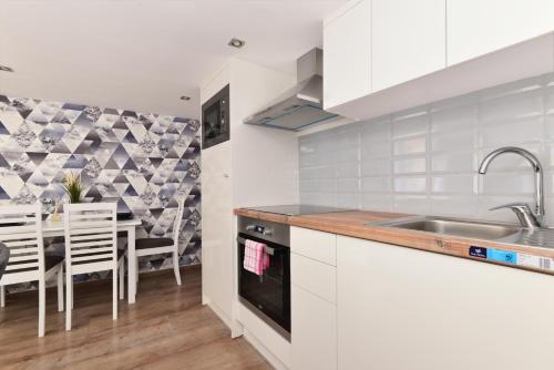 nice studio apartment in the city center 1067 Budapest, 7 Teréz körút kép - 3