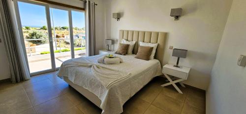 V3 Villa SOLIVEIRA- Casas & Papéis
