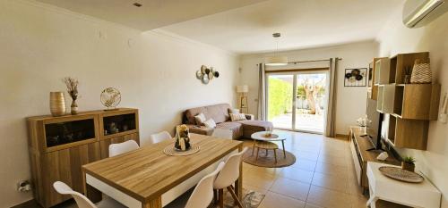 V3 Villa SOLIVEIRA- Casas & Papéis