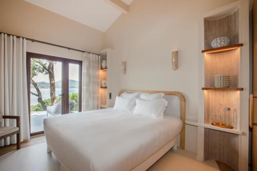 Tinah Saint-Tropez photo 2