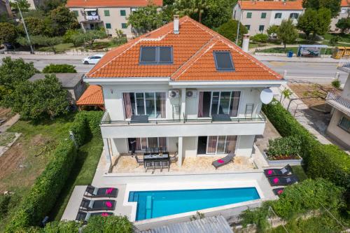 Villa Barbara Apartments with heated pool
