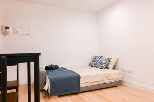 For You Rentals Lindo estudio TEMPORAL en barrio Justicia SLO160