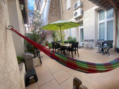 Kawasan patio atau luaran di grand appartement sur canal a 2 pas du centre ville de Sète