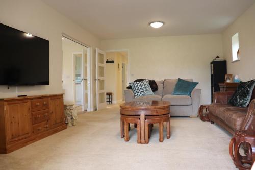 Μια τηλεόραση ή/και κέντρο ψυχαγωγίας στο Home in Norfolk