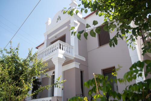 Acropolis Hotel