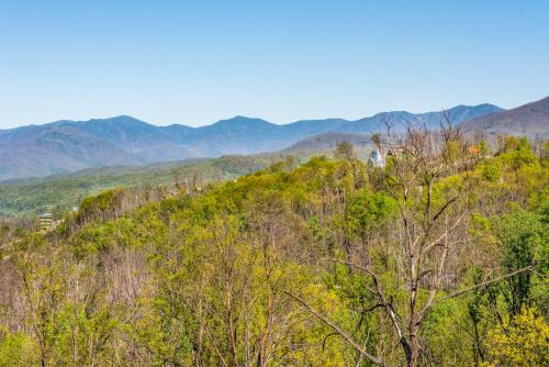 a view of the mountains from the top of a hill at Villa Tavia by Stony Brook Cabins in Gatlinburg