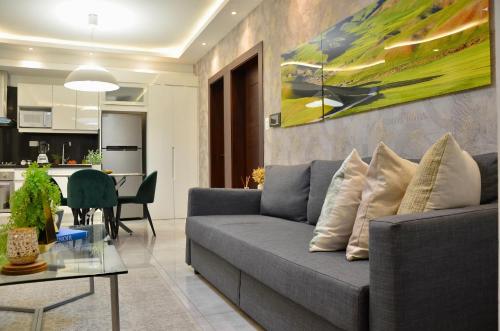 Χώρος καθιστικού στο SOHA SUITES II