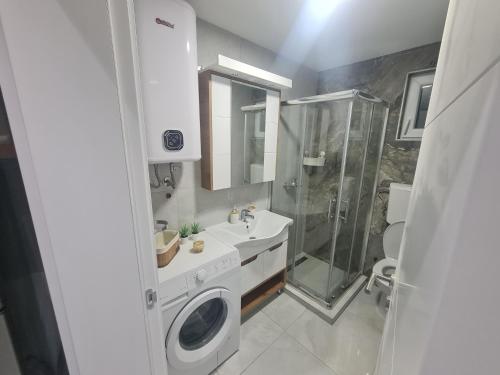 Koupelna v ubytování Marash apartman - stan na dan