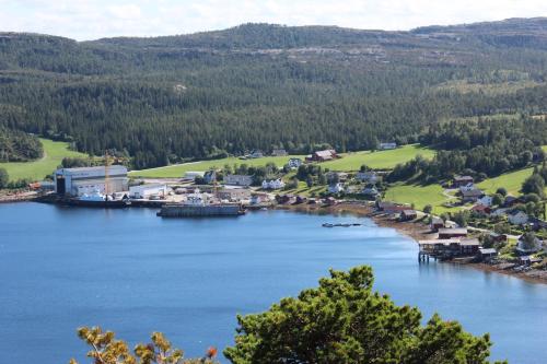 an aerial view of a town on a lake at Ferienhaus Solli Norwegen inkl Boot in Kolvereid