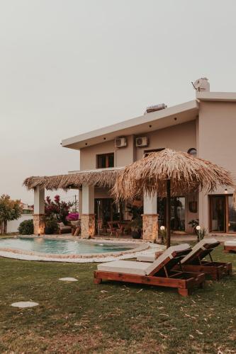 Maya pool & mountain view villa