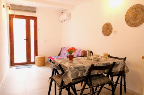 Fotografie z fotogalerie ubytování Sunset Beach House Buggerru v destinaci Buggerru