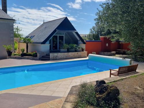 Gîte authentique avec piscine chauffée et jardin paysager près de Nantes - FR-1-306-962