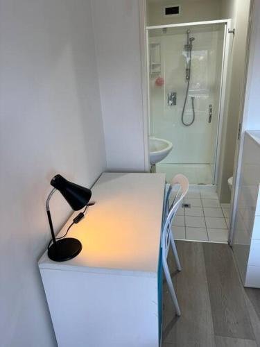 Bilik mandi di Immaculate 3 bd 2 bth apartment Free Carpark & pool
