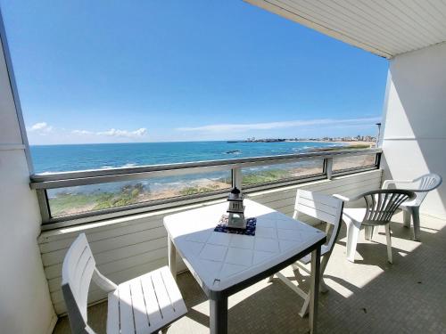 Studio agréable avec balcon et vue mer aux Sables-d'Olonne - FR-1-92-623