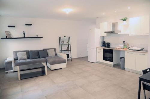 Photo de la galerie de l'établissement Cosy bright apartment in the heart of Marseille, à Marseille