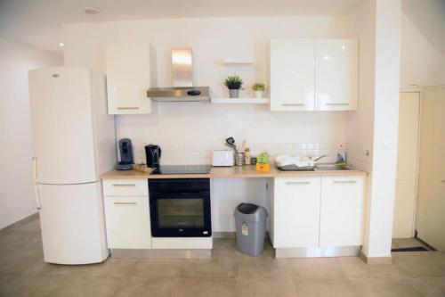 Photo de la galerie de l'établissement Cosy bright apartment in the heart of Marseille, à Marseille